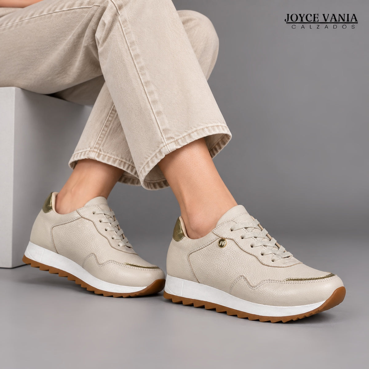 Zapatillas Urbanas de Cuero Mujer Serena beige