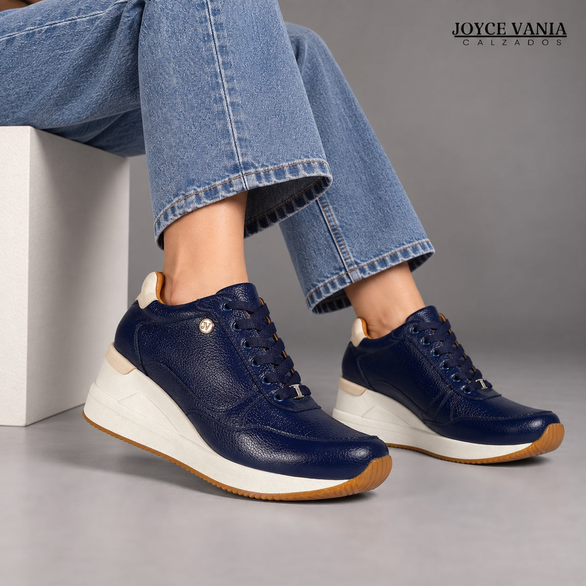 Zapatillas Urbanas de Cuero Mujer Conny azul marino