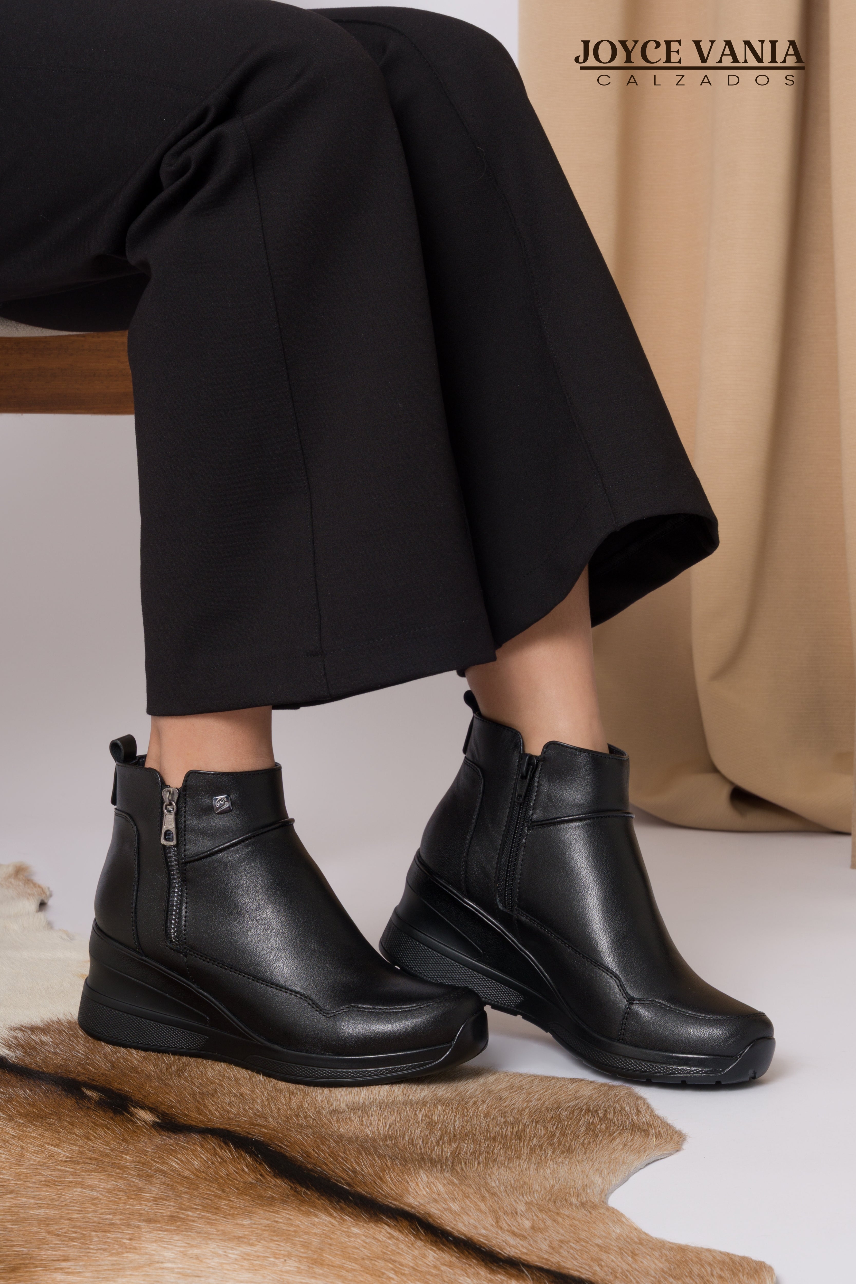 Botines Mujer de Cuero Alessia Negro