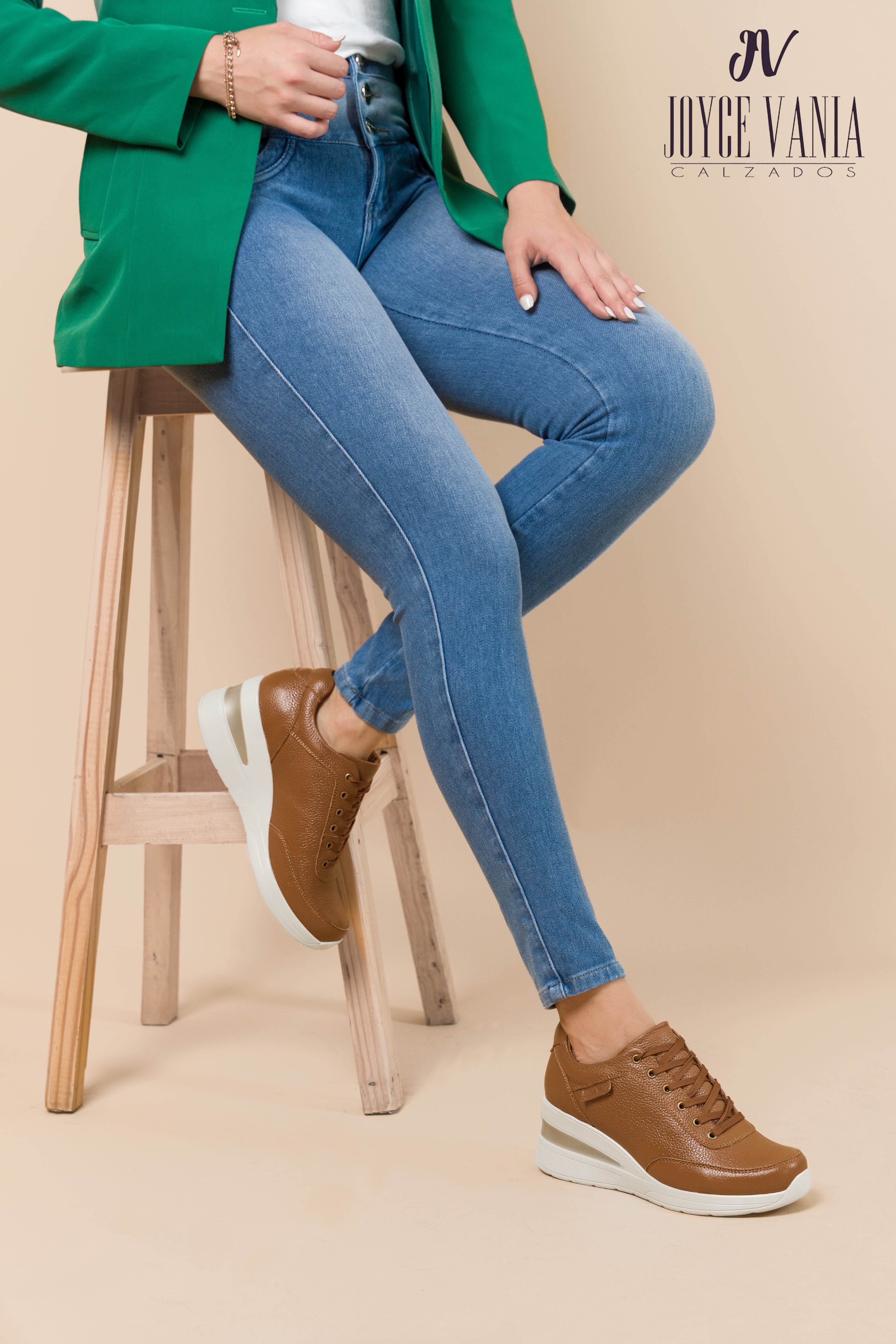 Zapatillas Urbanas Mujer de Cuero Adelia Miel