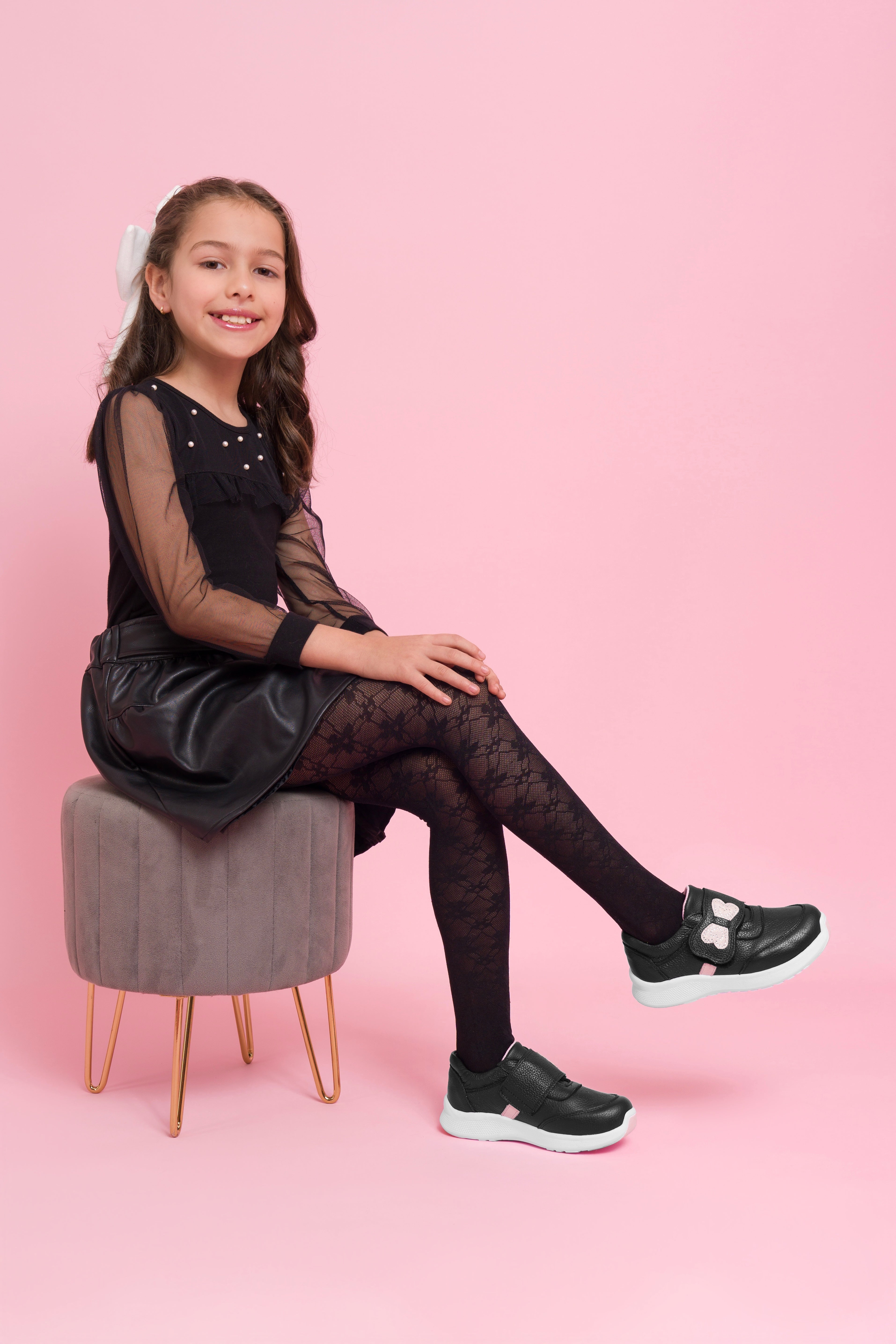 Zapatillas de Cuero Niñas Illary Negro