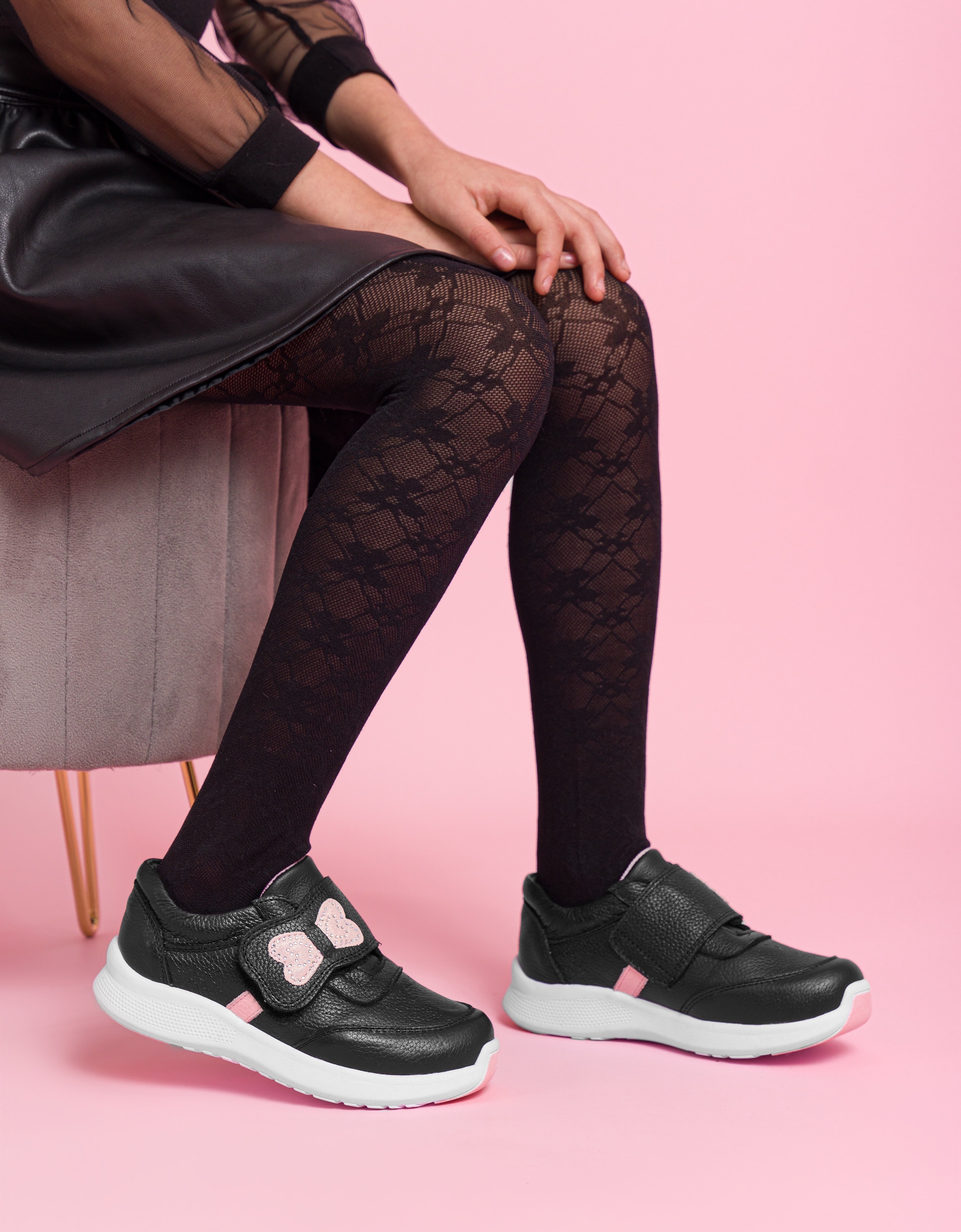 Zapatillas de Cuero Niñas Illary Negro