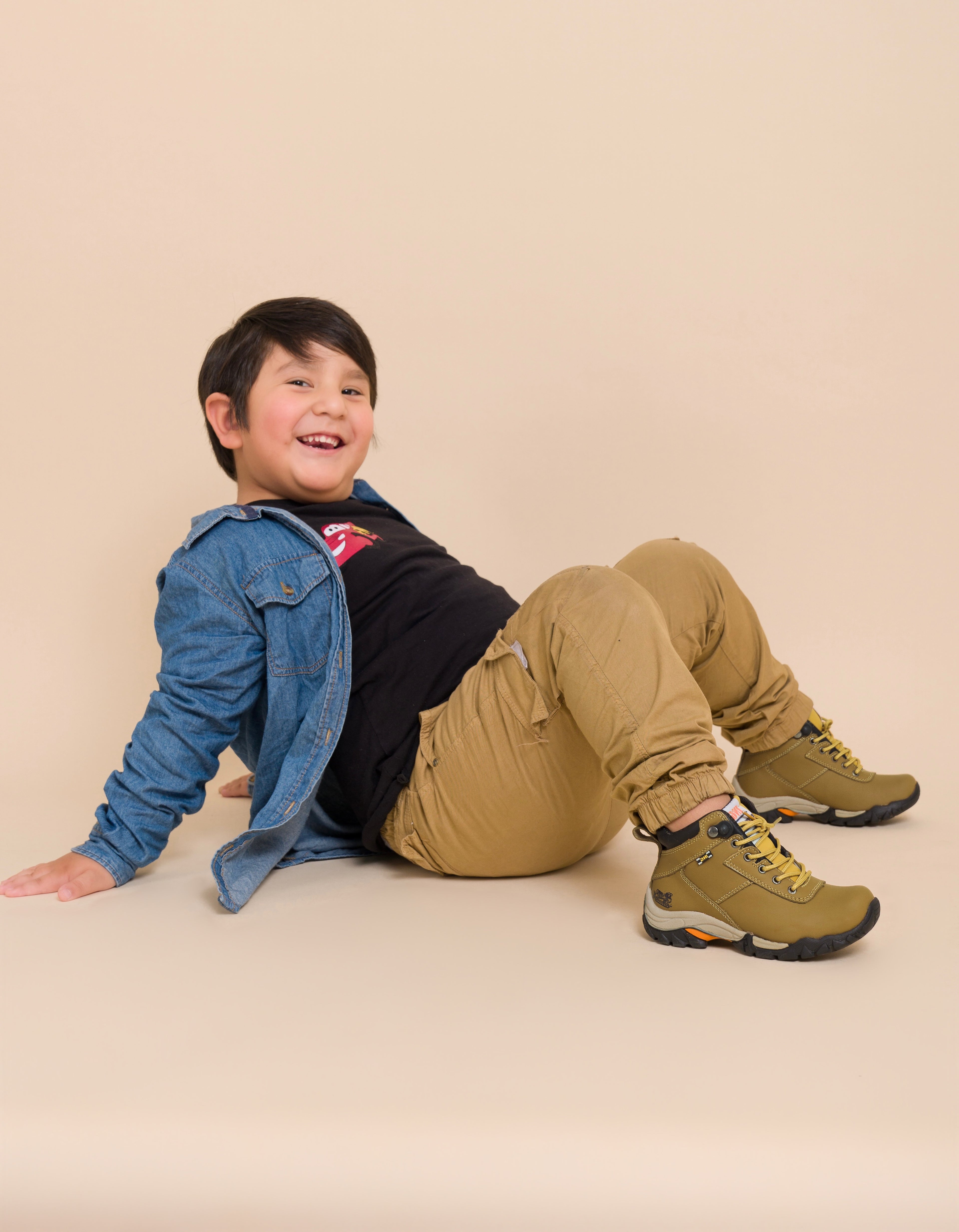 Zapatillas Urbanas de Cuero Niños Milan Mostaza