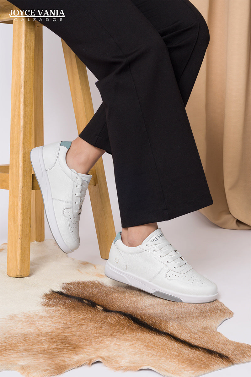 Zapatillas Urbanas Mujer de Cuero Noelia Blanco Celeste