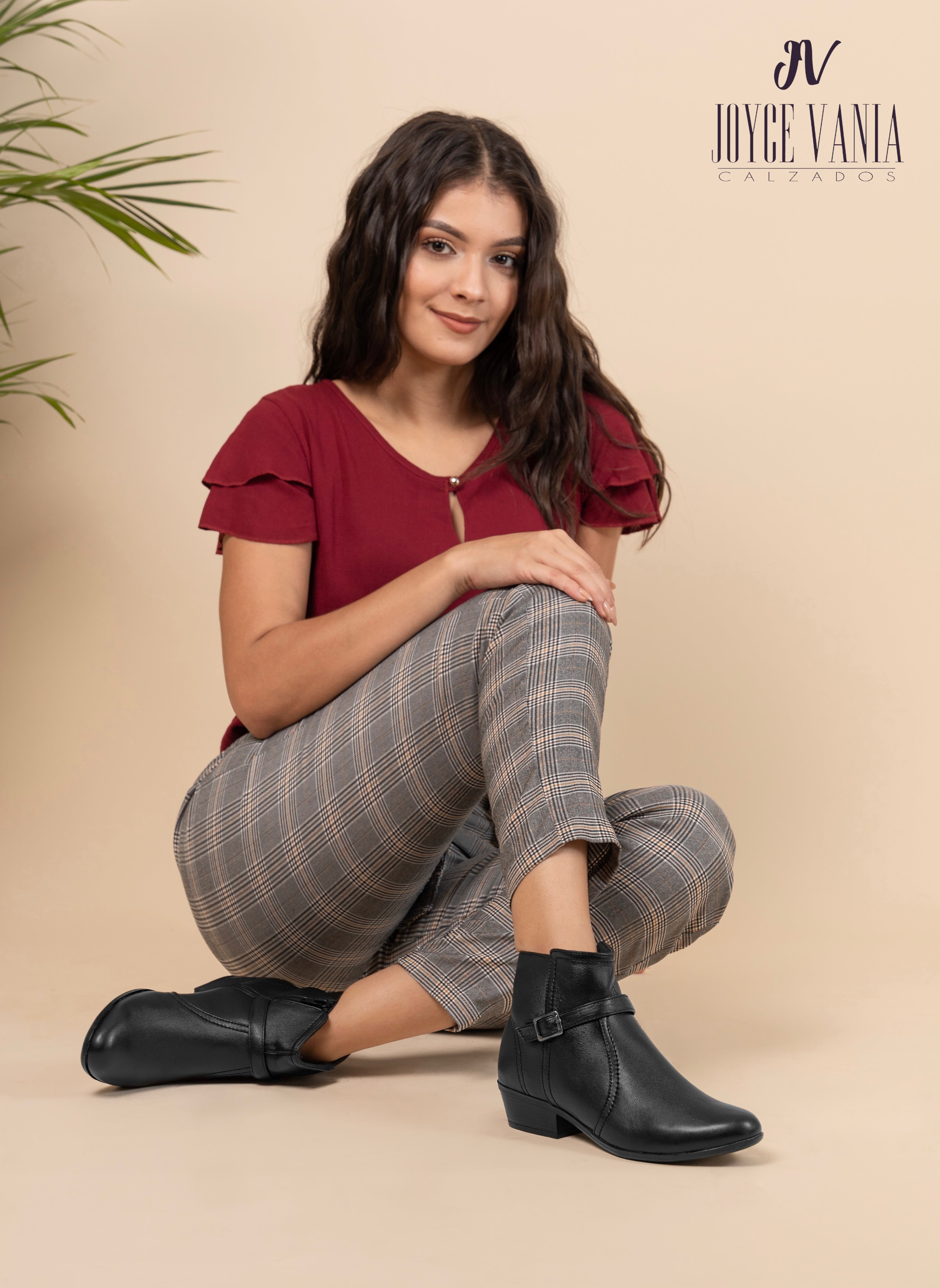 Botines Mujer de Cuero Pamela Negro