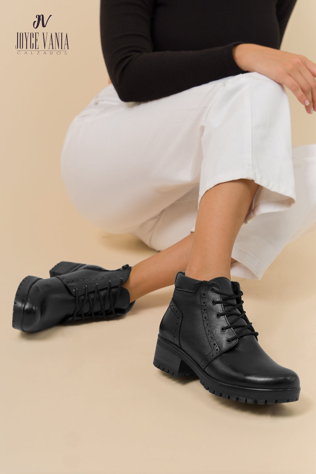 Botines Mujer de Cuero Shantal Negro
