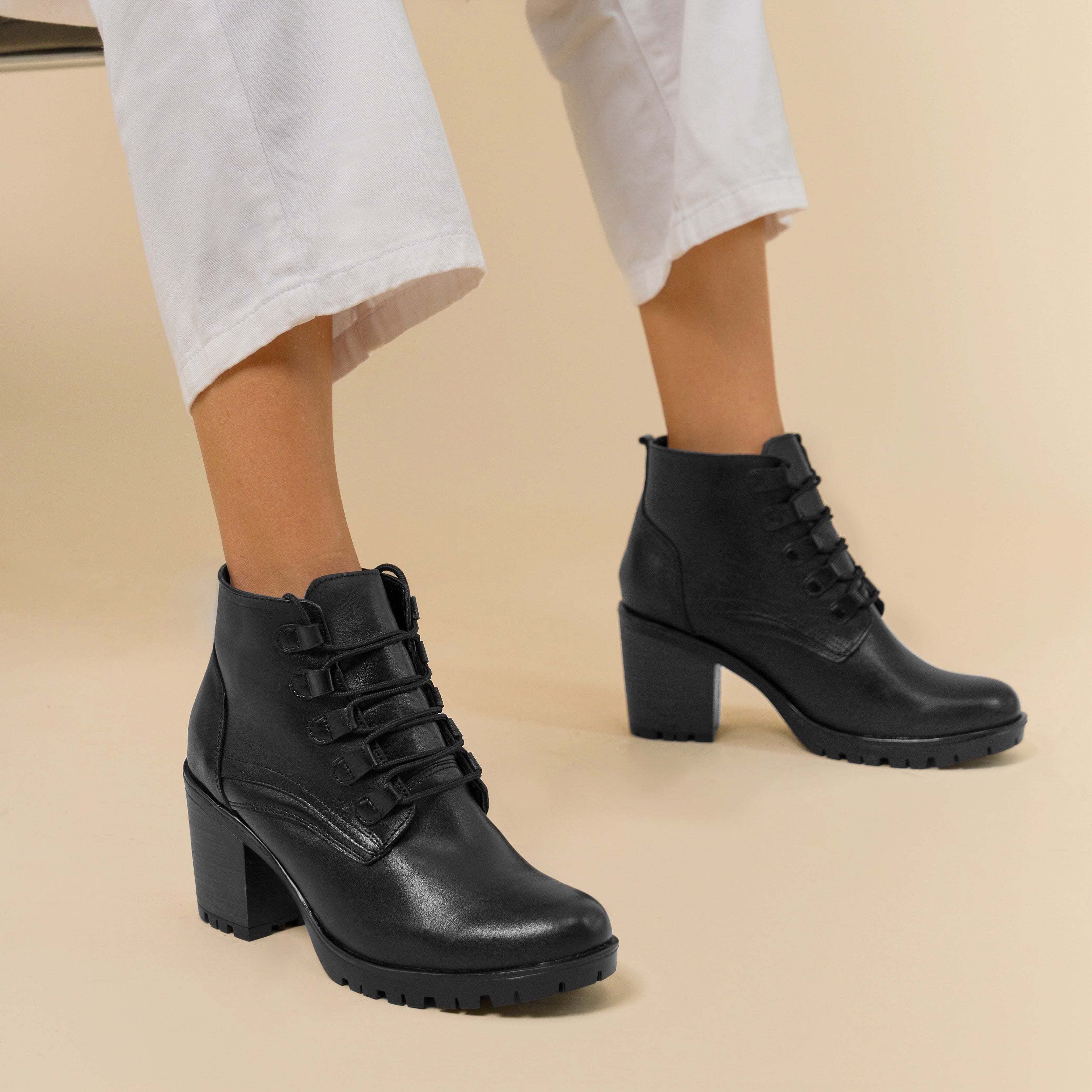 Botines de Cuero Mujer Vicky Negro