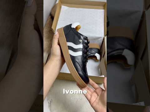 Zapatillas Urbanas de Cuero Mujer Ivonne Negro